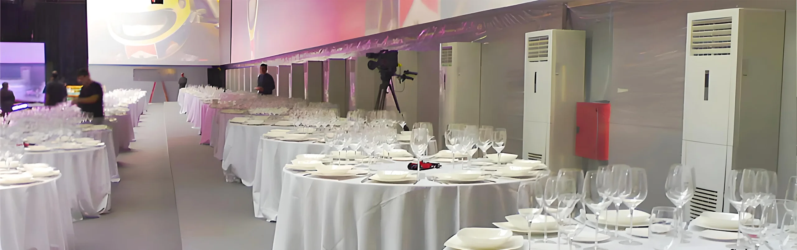 Catering con condizionatori a colonna