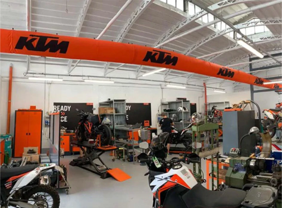 Canali microforati con logo azienda